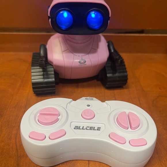 Pink Remote Control Robot Toy - Picture 8 of 14